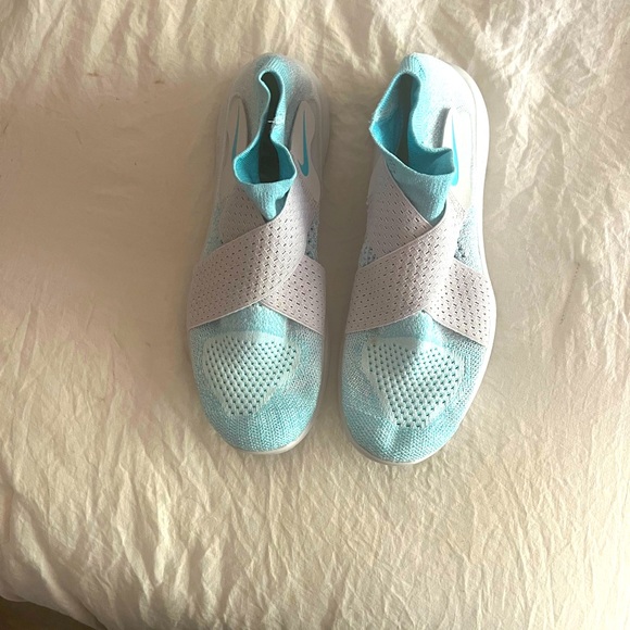 Nike Free Runs size 7.5 - Picture 2 of 4